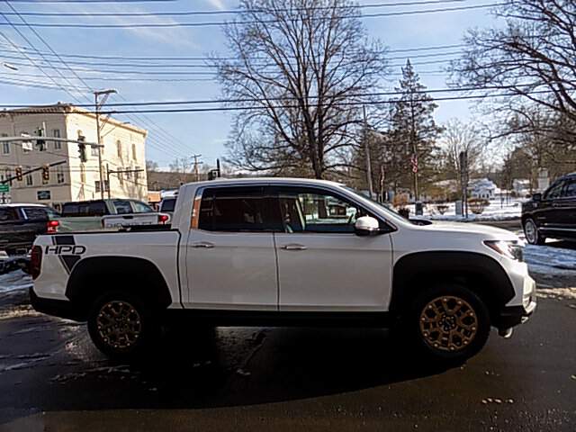  2021 Honda Ridgeline Image: 3