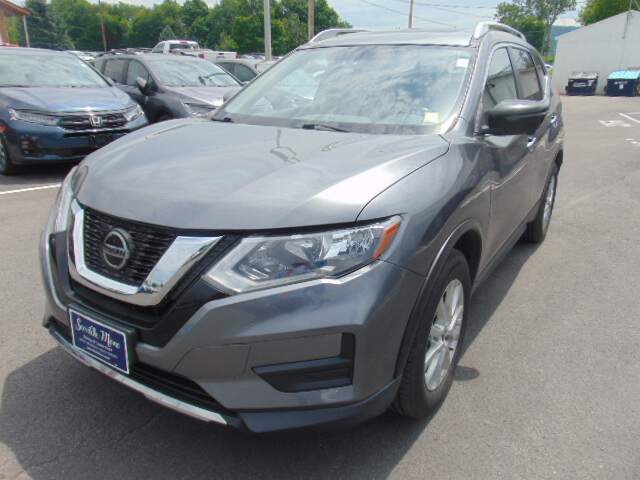 2018 Nissan Rogue Image: 0