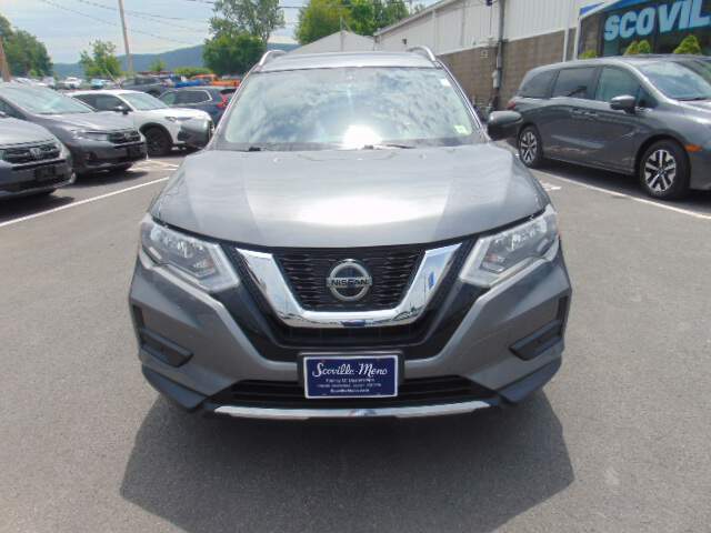  2018 Nissan Rogue Image: 1