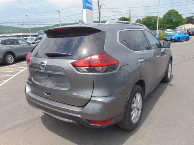 2018 Nissan Rogue Image: 4