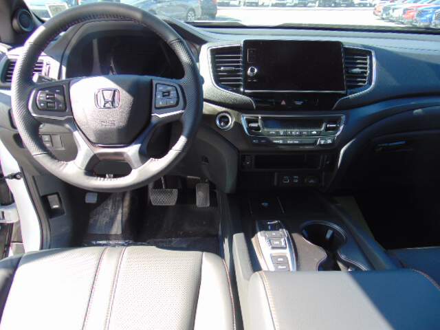  2025 Honda Ridgeline Image: 11