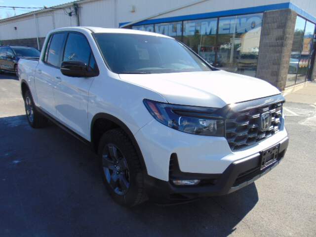  2025 Honda Ridgeline Image: 2