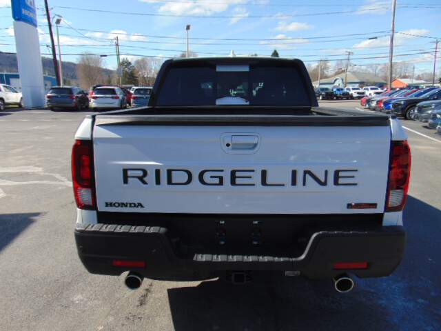  2025 Honda Ridgeline Image: 5