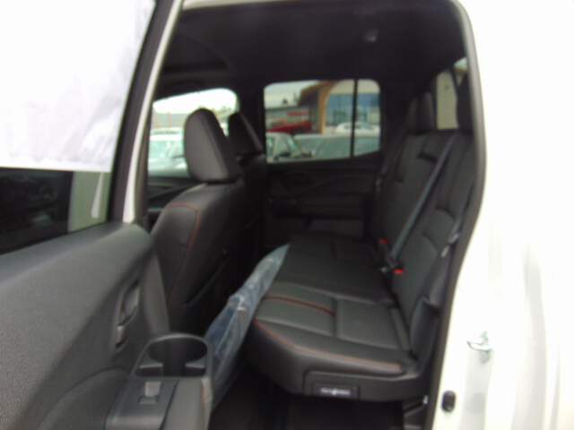  2025 Honda Ridgeline Image: 9