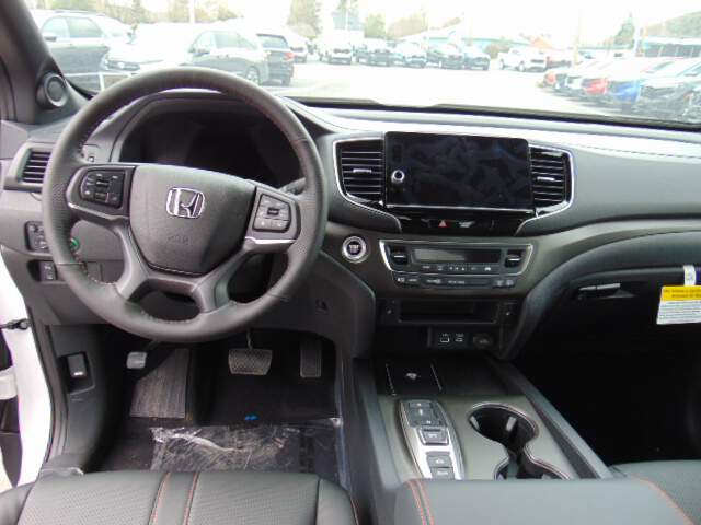  2025 Honda Ridgeline Image: 10