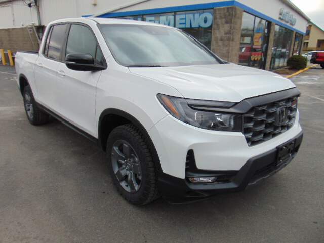  2025 Honda Ridgeline Image: 2