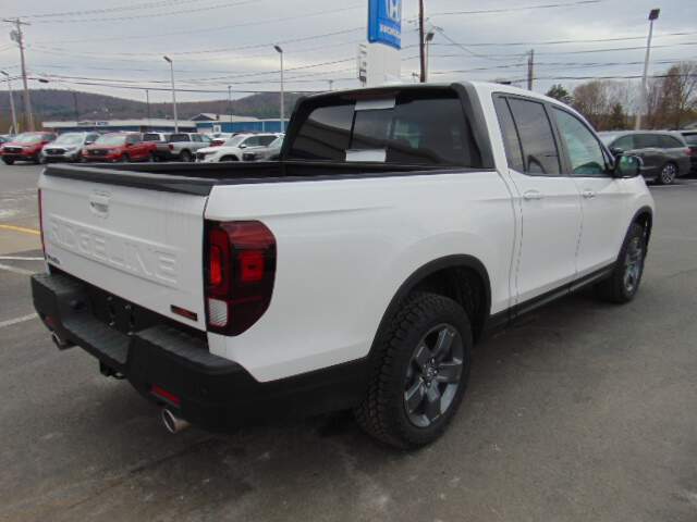  2025 Honda Ridgeline Image: 4