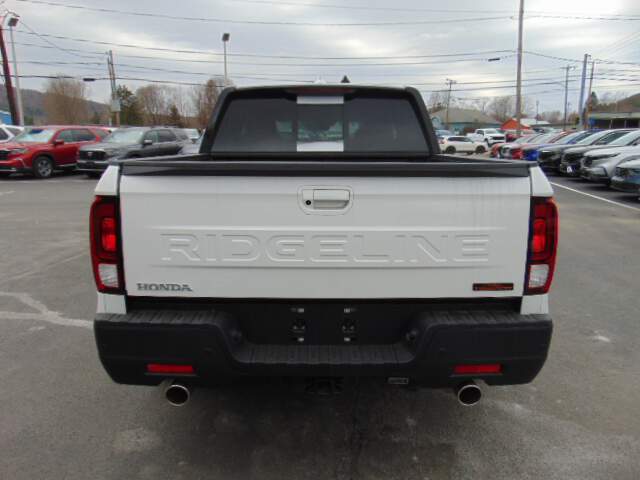  2025 Honda Ridgeline Image: 5