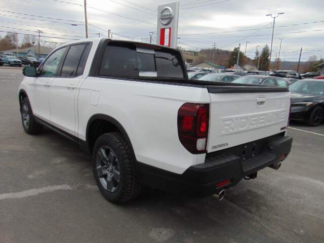  2025 Honda Ridgeline Image: 6