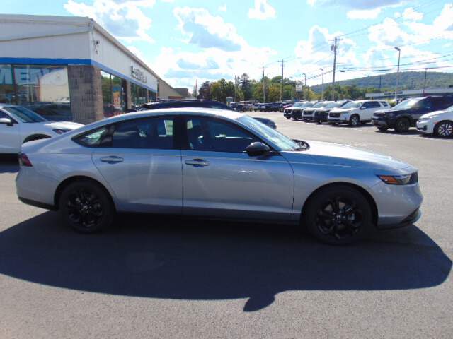  2025 Honda Accord Image: 3