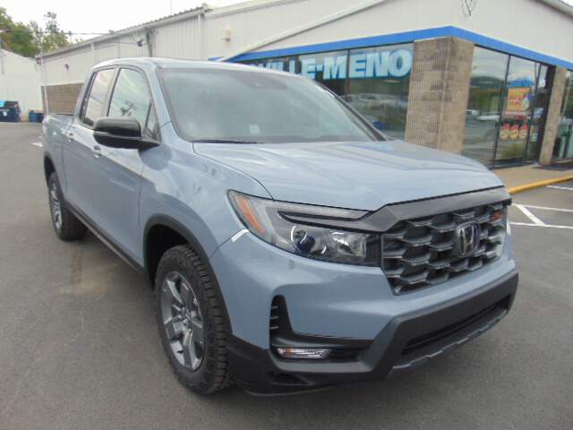  2025 Honda Ridgeline Image: 2