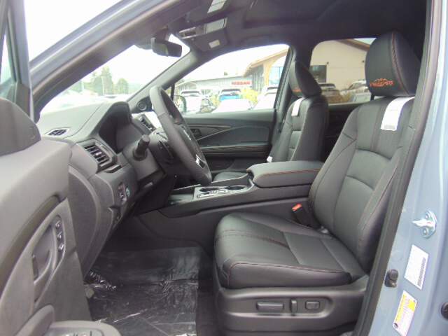  2025 Honda Ridgeline Image: 8