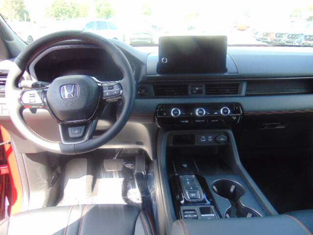  2025 Honda Pilot Image: 10