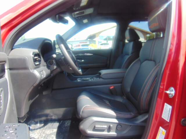  2025 Honda Pilot Image: 8