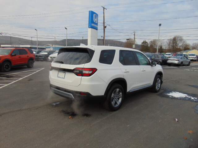  2025 Honda Pilot Image: 4