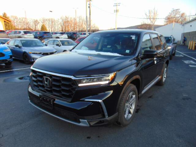  2025 Honda Pilot Image: 0