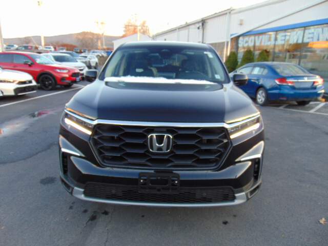  2025 Honda Pilot Image: 1