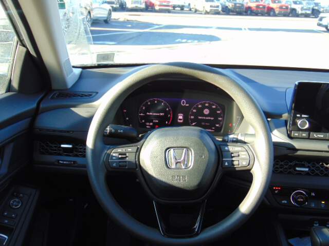  2025 Honda Accord Image: 10