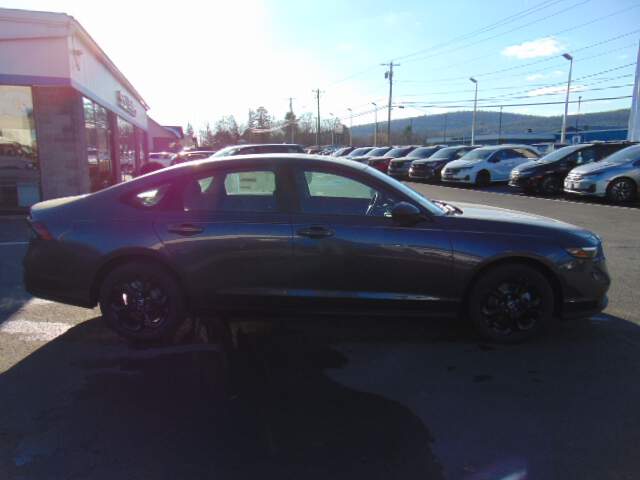  2025 Honda Accord Image: 3