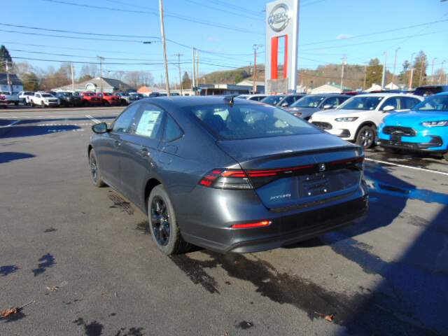  2025 Honda Accord Image: 6