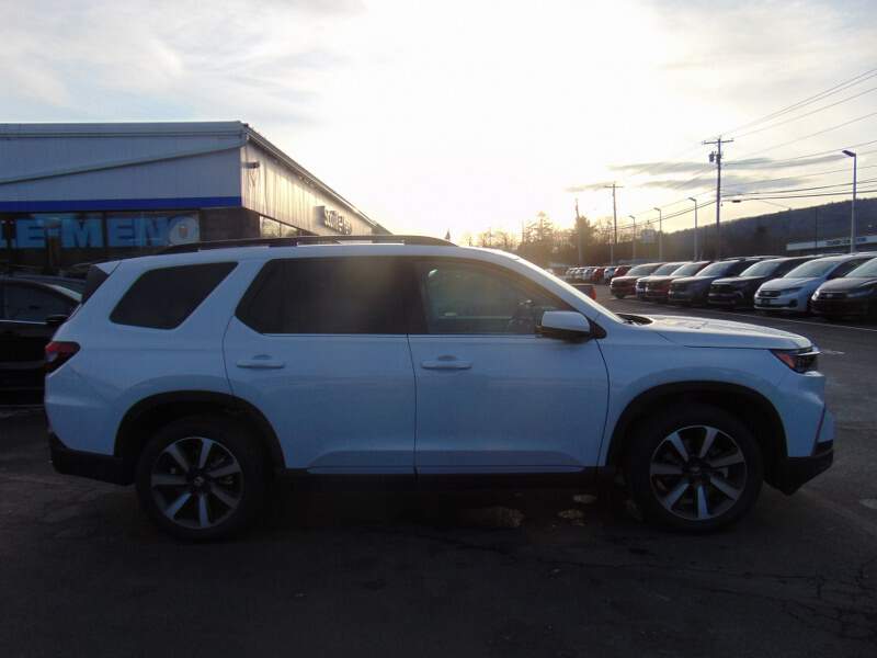  2025 Honda Pilot Image: 3