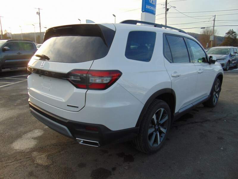  2025 Honda Pilot Image: 4