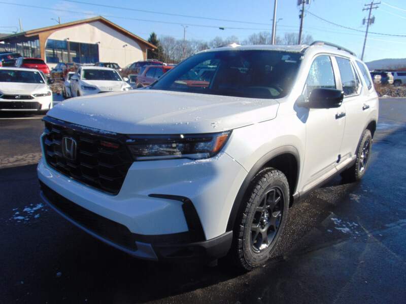 2025 Honda Pilot TrailSport's photo