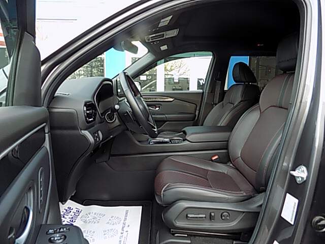  2025 Honda Pilot Image: 8