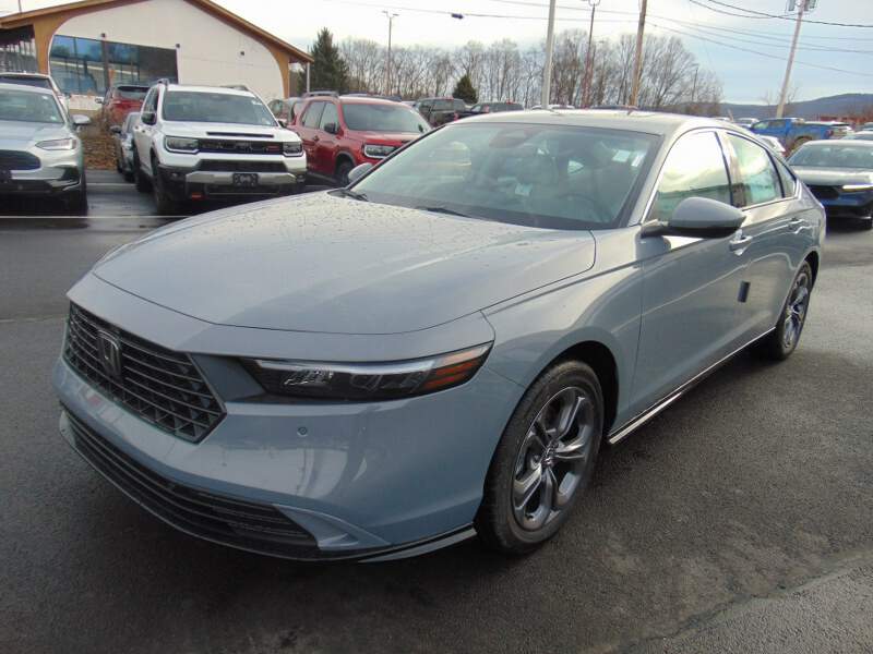  2025 Honda Accord Image: 0