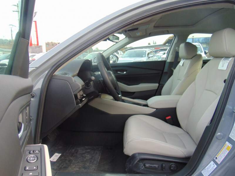  2025 Honda Accord Image: 8