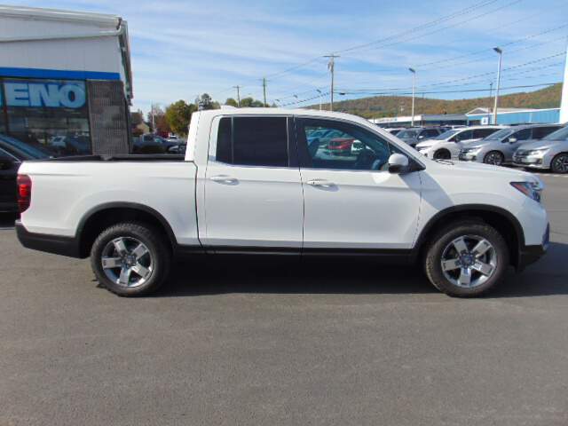  2026 Honda Ridgeline Image: 3