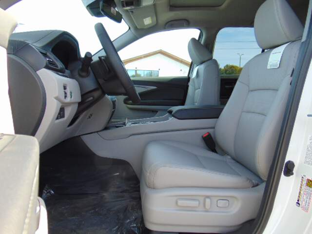  2026 Honda Ridgeline Image: 8