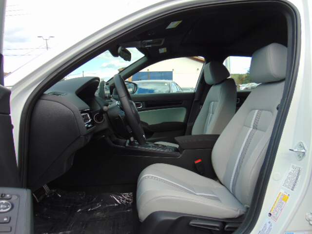  2026 Honda Civic Image: 8