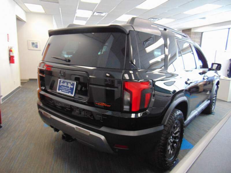  2026 Honda Passport Image: 3