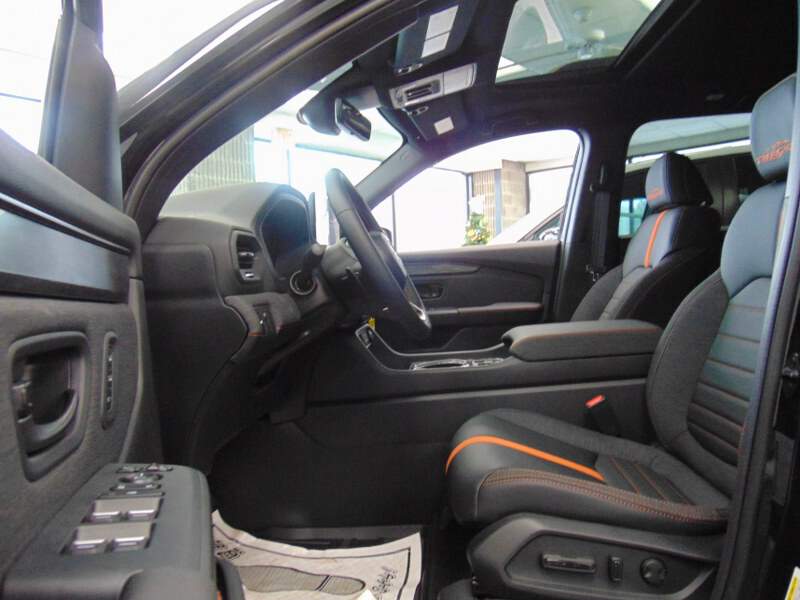  2026 Honda Passport Image: 6