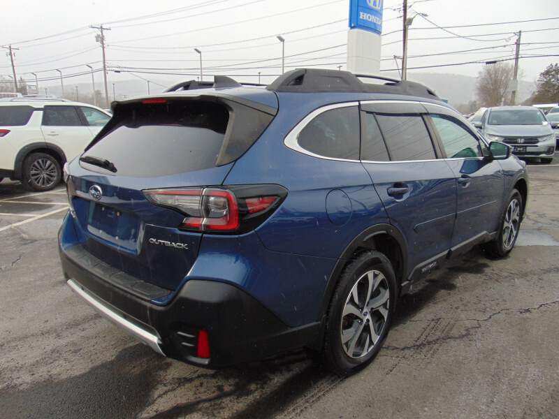  2022 Subaru Outback Image: 4