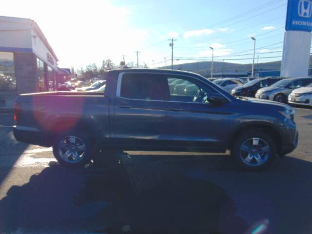  2026 Honda Ridgeline Image: 3