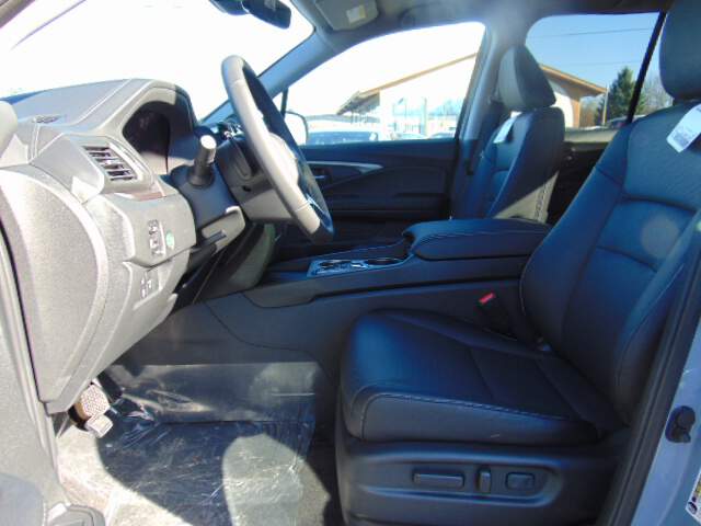  2026 Honda Ridgeline Image: 9