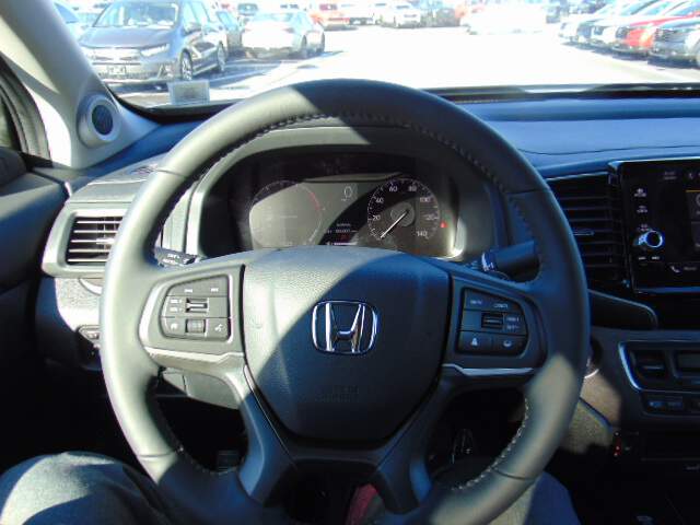  2026 Honda Ridgeline Image: 11