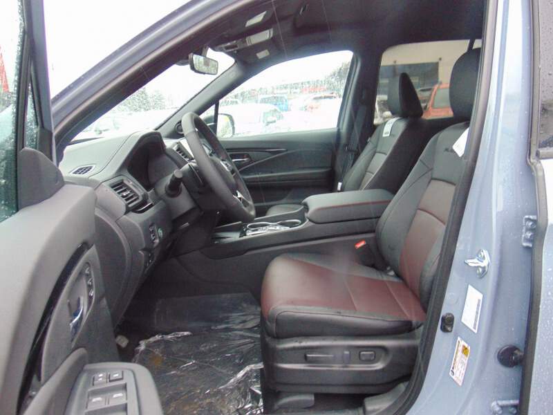  2026 Honda Ridgeline Image: 8