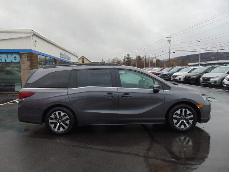  2026 Honda Odyssey Image: 3