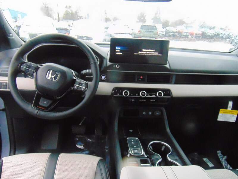  2026 Honda Passport Image: 10