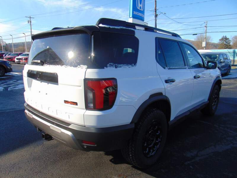  2026 Honda Passport Image: 4