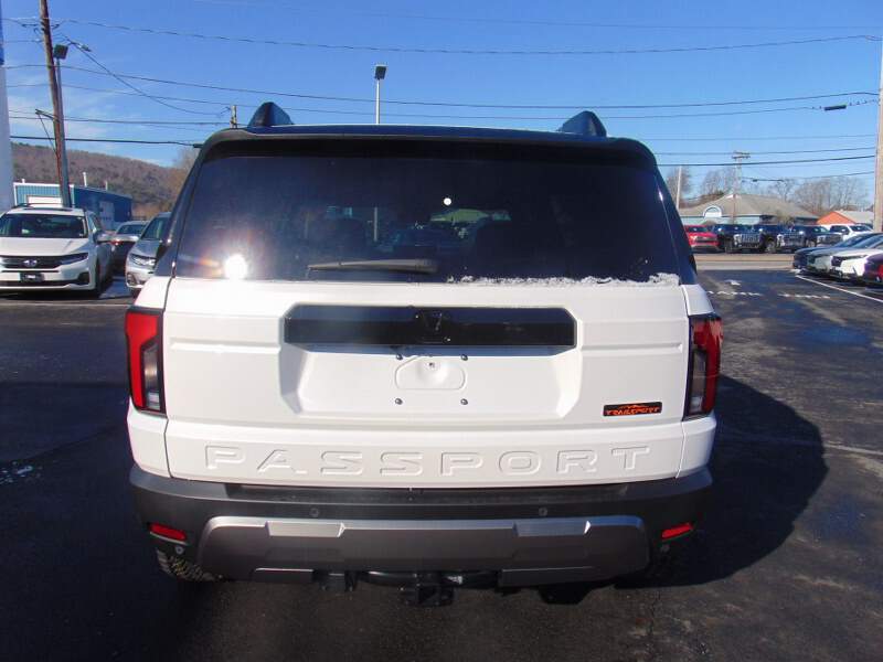  2026 Honda Passport Image: 5