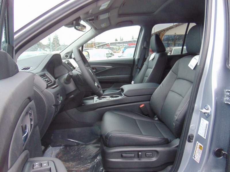  2026 Honda Ridgeline Image: 8