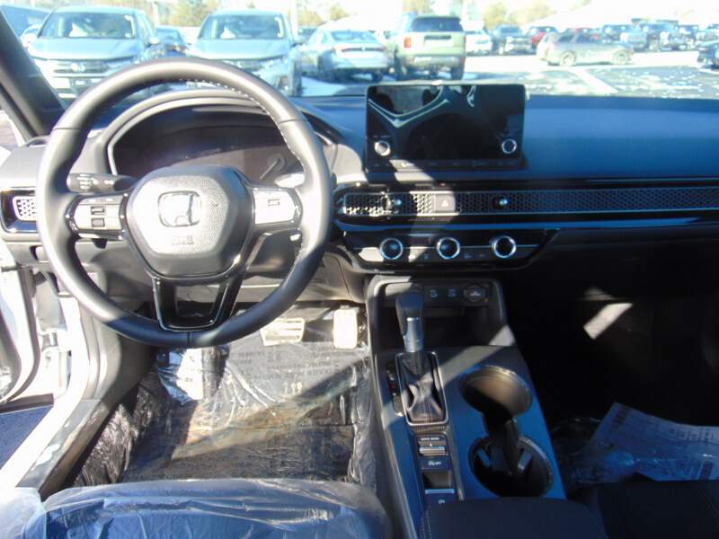  2026 Honda Civic Image: 10