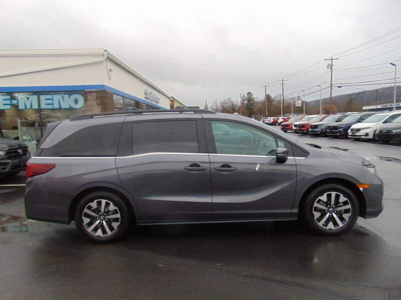  2026 Honda Odyssey Image: 3