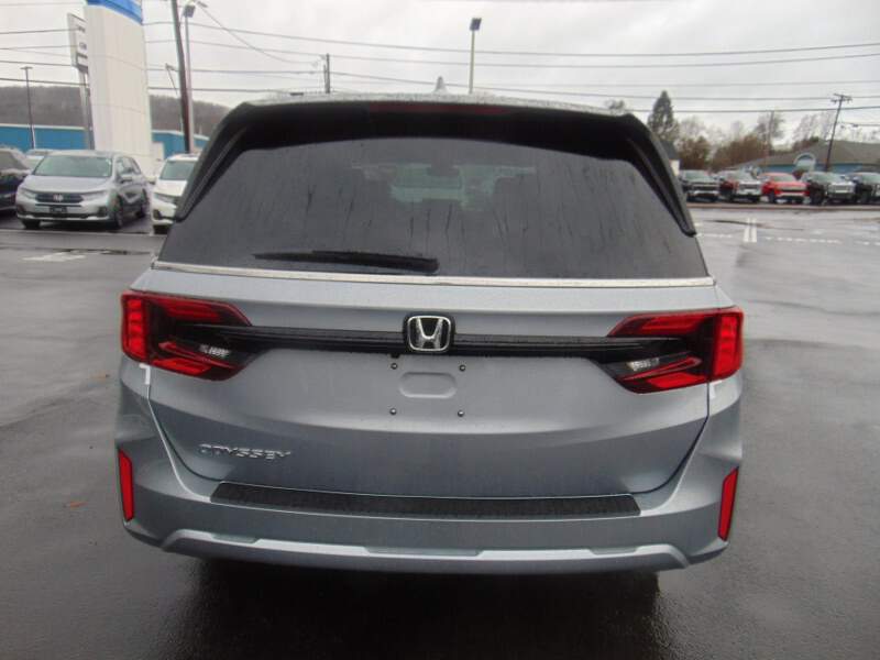  2026 Honda Odyssey Image: 5