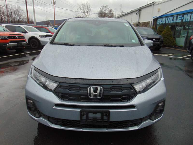  2026 Honda Odyssey Image: 1