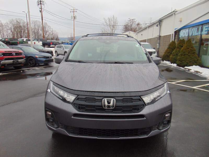  2026 Honda Odyssey Image: 1